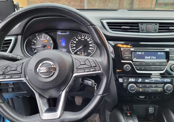 Nissan Qashqai cena 62000 przebieg: 79000, rok produkcji 2017 z Zbąszyń małe 79